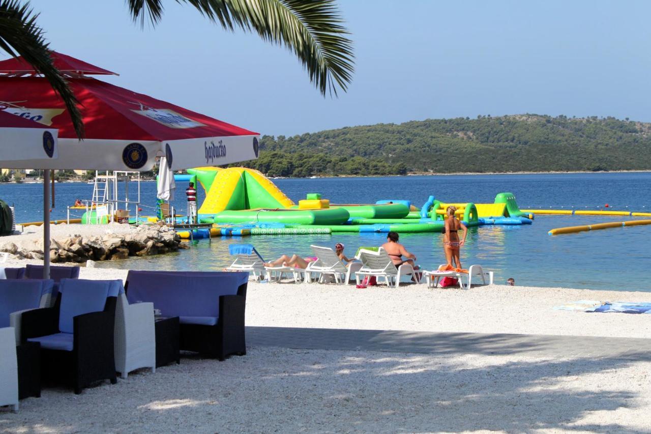 Seaside Apartments With A Swimming Pool Okrug Gornji, Ciovo - 11374 Trogir Exterior foto