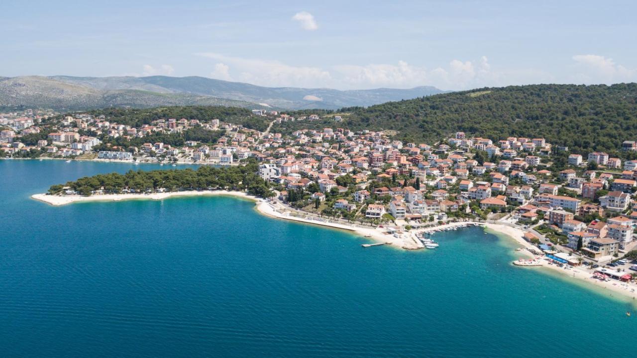 Seaside Apartments With A Swimming Pool Okrug Gornji, Ciovo - 11374 Trogir Exterior foto
