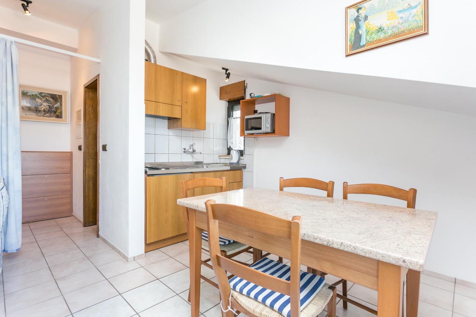 Seaside Apartments With A Swimming Pool Okrug Gornji, Ciovo - 11374 Trogir Exterior foto